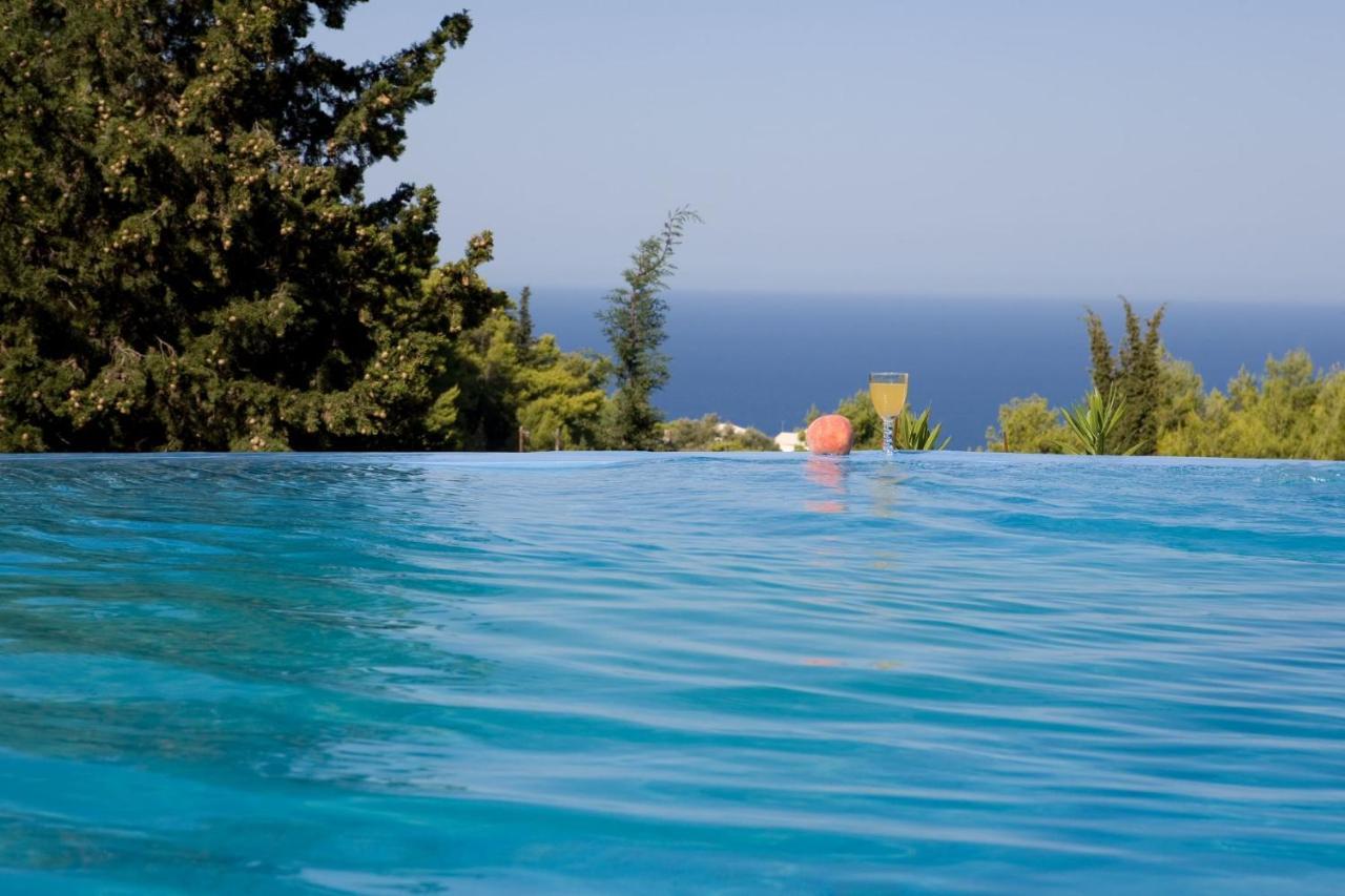 Villa Timoklia Tsoukaladhes Luaran gambar