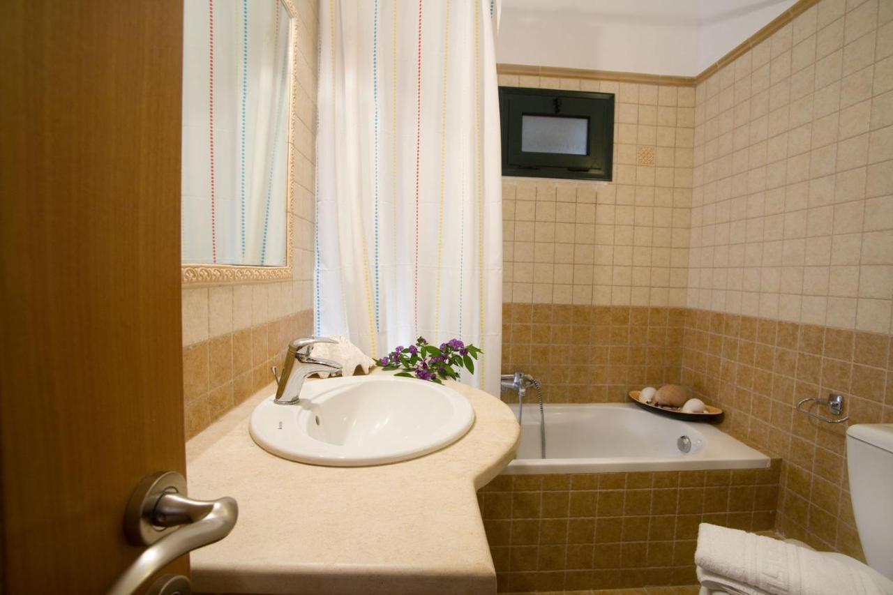 Villa Timoklia Tsoukaladhes Luaran gambar