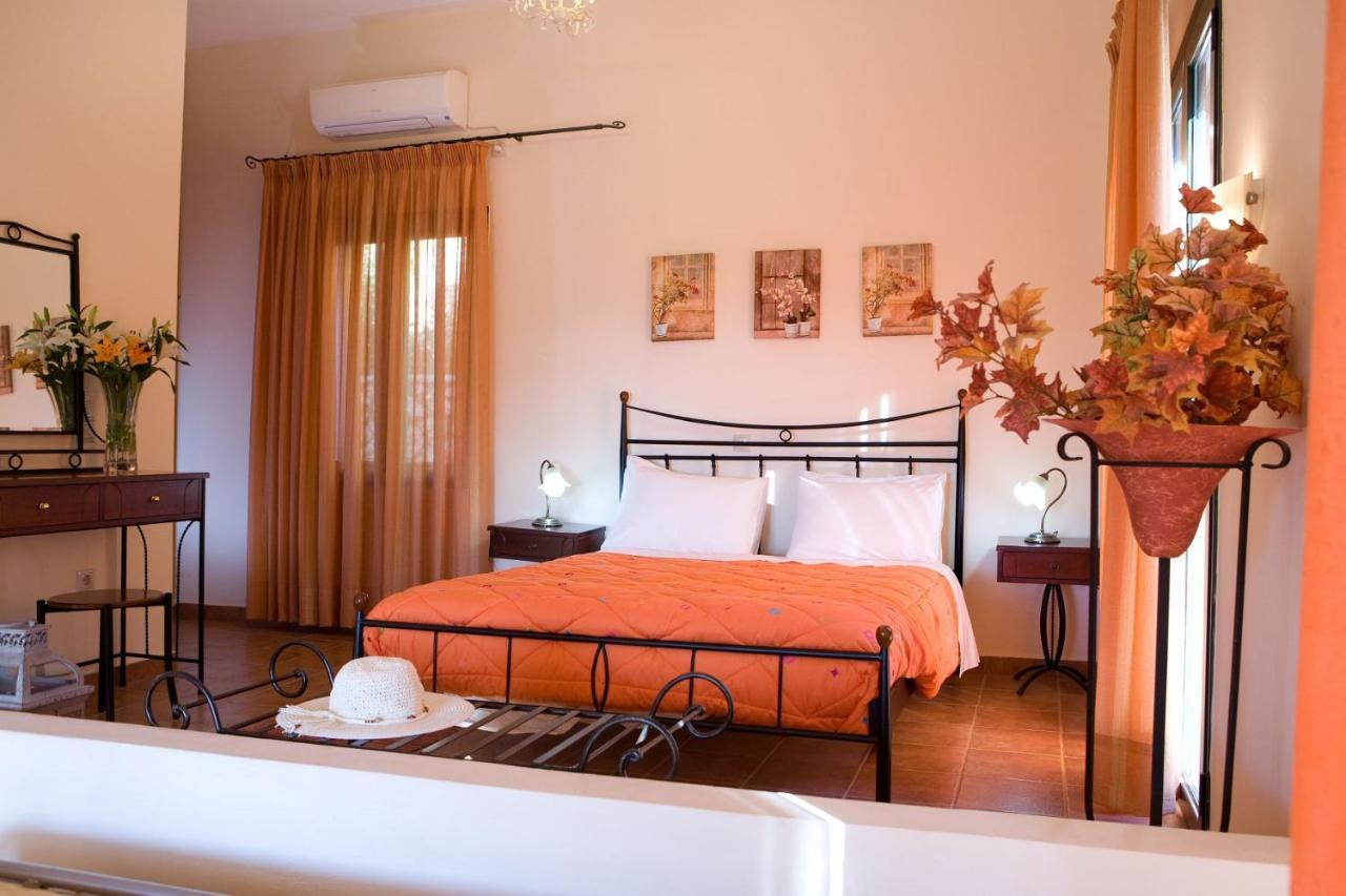 Villa Timoklia Tsoukaladhes Luaran gambar